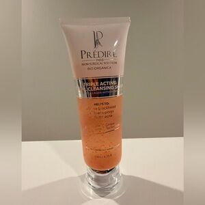 Prédiré Triple Acting Facial Cleansing Scrub